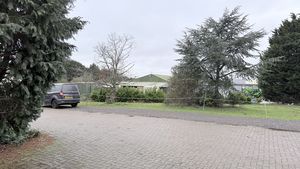 Photo 10- click for photo gallery